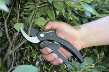 Секатор плоскостной рычажный Fiskars 111340/1001531